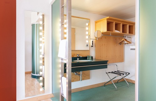 Lully Hotel | Eco-Friendly B&B Hotel Lully 3 Lakes with Breakfast Included