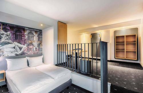 Moosach Hotel | Pet-Friendly B&B Hotel München-Moosach with Family Amenities
