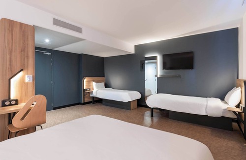 Genay Hotel | Comfortable Stay at B&B HOTEL Massieux Genay with Spa