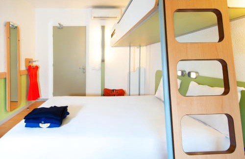 Saint-Victor Hotel | Comfortable B&B HOTEL Montluçon Saint-Victor with Ocean Views