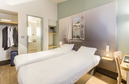 Saint-Aunes Hotel | Wheelchair Accessible Stay at B&B Hotel Montpellier Vendargues