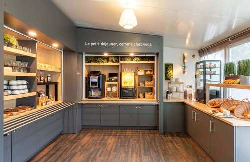 Saint-Aunes Hotel | Wheelchair Accessible Stay at B&B Hotel Montpellier Vendargues