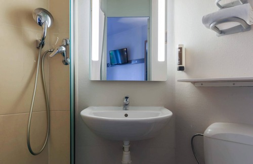 Laxou Hotel | Budget-Friendly B&B HOTEL Nancy Laxou Zénith with Breakfast