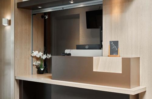 Noisy-le-Grand Hotel | Pet-Friendly B&B HOTEL Noisy-le-Grand for Family Getaways
