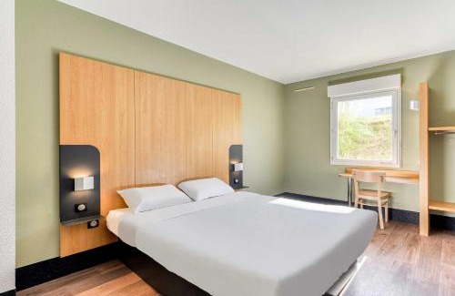 Pezenas Hotel | Cozy B&B HOTEL Pézenas: Pet-Friendly with Breakfast Included