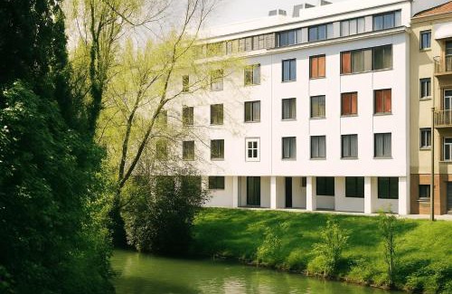 Historic Centre Hotel | Relax at Methis Hotel & SPA: Pet-Friendly with Spa Access