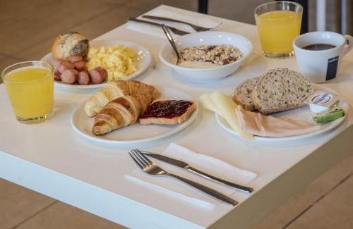 Historic Centre Hotel | Relax at Methis Hotel & SPA: Pet-Friendly with Spa Access