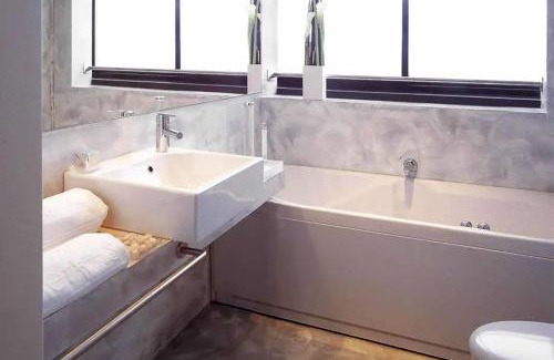 Historic Centre Hotel | Relax at Methis Hotel & SPA: Pet-Friendly with Spa Access