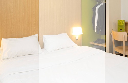 Petit-Ivry Hotel | Guest Rated: 8.2 at B&B HOTEL Paris Italie Porte de Choisy
