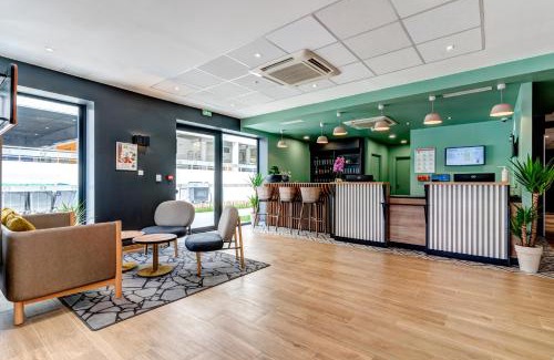 Ivry-port Hotel | Pet-Friendly B&B HOTEL Paris Ivry Quai de Seine Awaits