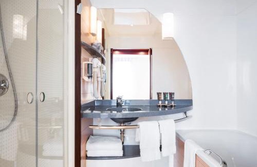 10th Arrondissement Enclos-St-Laurent Hotel | Comfortable Stay at B&B HOTEL Paris Nord 18ème
