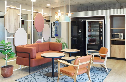 Quartier du Pont-de-Flandre Hotel | Budget-Friendly B&B HOTEL Paris Porte de la Villette