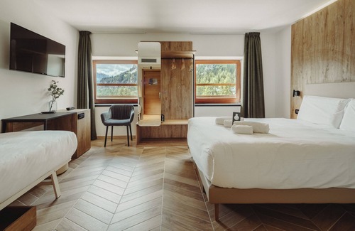 Cortina d'Ampezzo Hotel | Relax at B&B Hotel Passo Tre Croci Cortina - Top Rated Stay