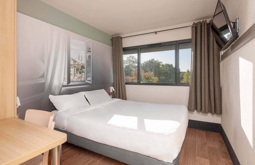 Pau Nord Hotel | Discover B&B HOTEL PAU Zénith: Top-Rated with Spa Access
