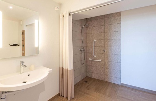 Matival Hotel | Discover B&B HOTEL Rennes Parc Expo: Guest Rated 9/10!