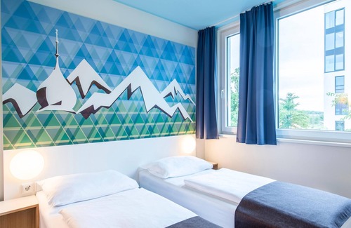 Rosenheim Hotel | Discover B&B Hotel Rosenheim: Family-Friendly and Accessible