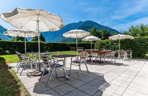 Sainte-Marie-de-Cuines Hotel | Pet-Friendly B&B HOTEL Saint Jean De Maurienne Awaits You