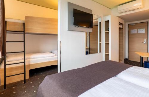 East Fasanenhof Hotel | Convenient B&B Hotel Stuttgart-Airport with Pet-Friendly Perks