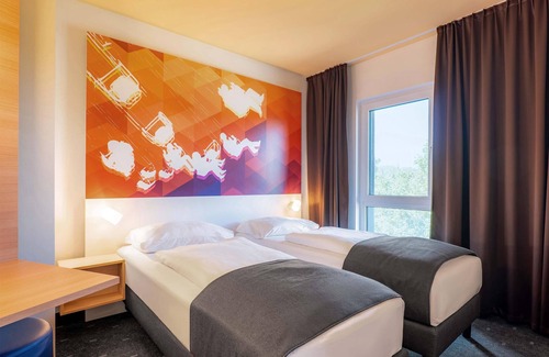 Cannstatt-Mitte Hotel | Comfortable B&B Hotel Stuttgart-Bad Cannstatt with Breakfast