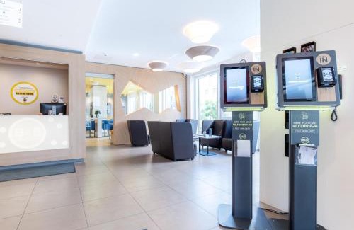 Stuttgart Hotel | Pet-Friendly B&B Hotel Stuttgart-Zuffenhausen: Great Reviews