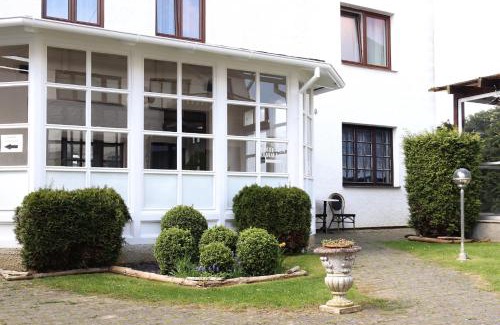 Marianske Lazne Bed & Breakfast | Pet-Friendly B&B Hotel Volčík - Family Welcoming Retreat