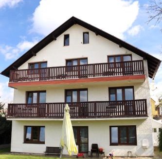 Marianske Lazne Bed & Breakfast | Pet-Friendly B&B Hotel Volčík - Family Welcoming Retreat