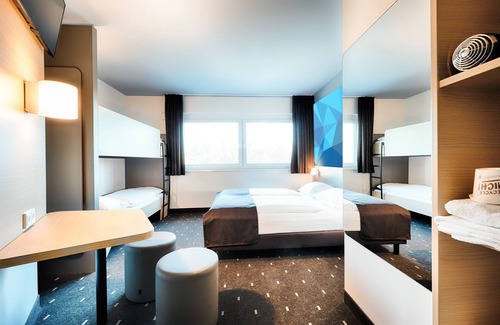 Wiener Neudorf Hotel | Guest Rated B&B Hotel Wiener Neudorf with Breakfast