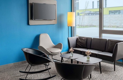 Weyhausen Hotel | Discover B&B Hotel Wolfsburg-Weyhausen: Family-Friendly Stay