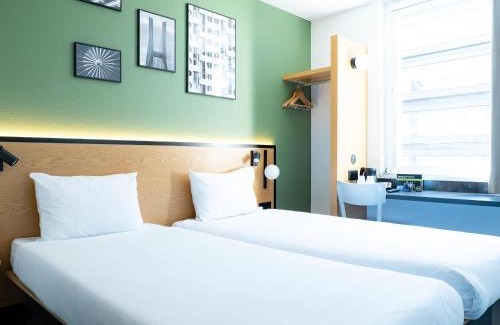Wroclaw City Center Hotel | Welcoming B&B HOTEL Wrocław Centrum with Great Amenities