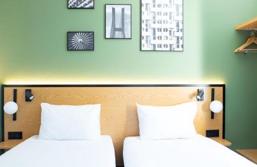 Wroclaw City Center Hotel | Welcoming B&B HOTEL Wrocław Centrum with Great Amenities