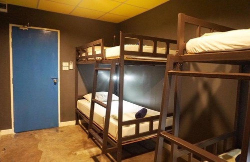 Downtown Krabi Hotel | Cozy B&B House & Hostel with Breakfast and Family-Friendly Vibes