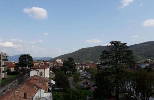 Sarnico Bed & Breakfast | Pet-Friendly B&B I Lazzarini: A Cozy Family Retreat