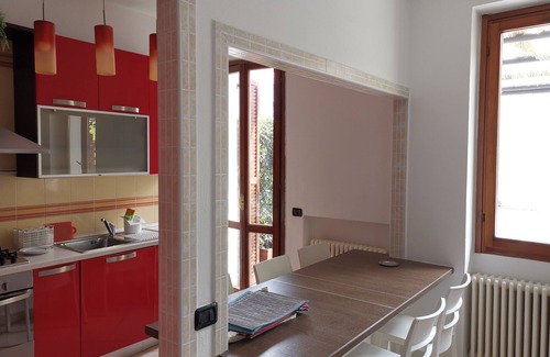 Cernobbio Bed & Breakfast | Top-Rated B&B I Portici: Family-Friendly & Breakfast Included