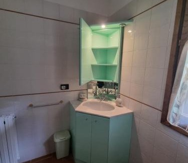 Palazzuolo sul Senio Bed & Breakfast | Pet-Friendly B&B il Bagarello with Oceanfront Views