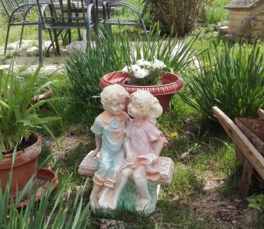 Castelfranco Emilia Bed & Breakfast | Cozy B&B "Il Cantastorie" with Family-Friendly Amenities