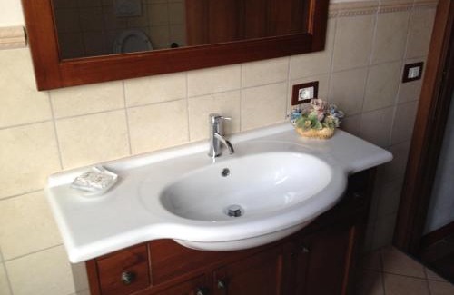 Lucca Historical Center Bed & Breakfast | Cozy B&B Il Casale di Nanni with Oceanfront Views