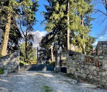 Albavilla Bed & Breakfast | Top-Rated B&B Il Castellaccio with Restaurant & Family Fun