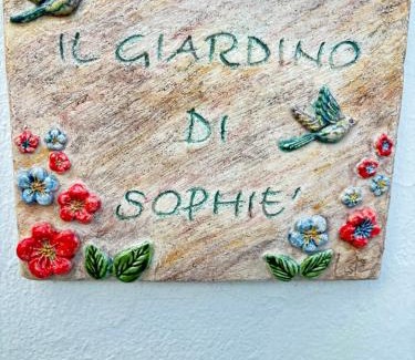 Villafranca Bed & Breakfast | Guest Rated: 10/10 at B&B Il Giardino di Sophie