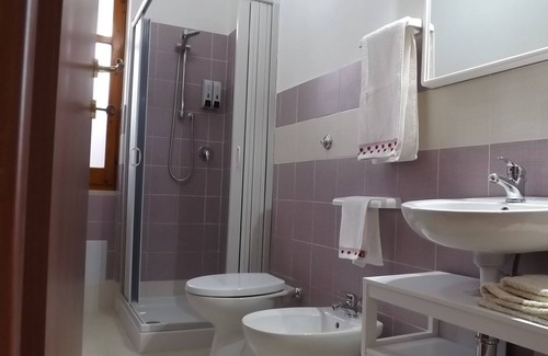 Sant'Antioco Bed & Breakfast | Cozy B & B Il Mirto 2: Family-Friendly Getaway with Breakfast