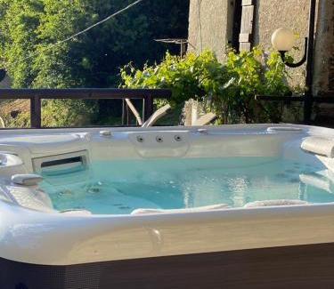 Vignola-Falesina Bed & Breakfast | Unforgettable Stays at B&B il Sambuco: Oceanfront Bliss