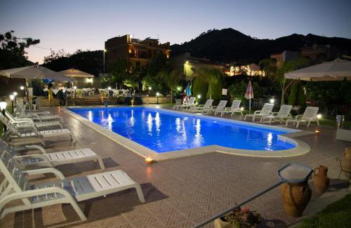 Furci Siculo Bed & Breakfast | Oceanfront Retreat: B&B Il Sole Nascente, Rated 9.4/10