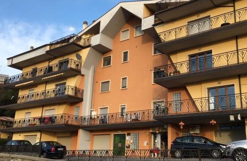 Rogliano Bed & Breakfast | Inviting B&B il Tulipano: Oceanfront, Pet-Friendly Escape