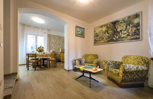 Olevano sul Tusciano Bed & Breakfast | Kid-Friendly Getaway at B&B IL VICOLETTO - Rated 10/10