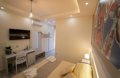 Crotone Bed & Breakfast | Cozy B&B In Centro: Pet-Friendly with Spa & Family Amenities