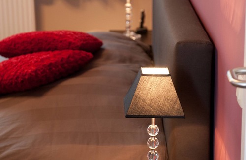 Kristus-Koning Bed & Breakfast | Cozy B&B InnBrugas: Family-Friendly with Spa & Dining