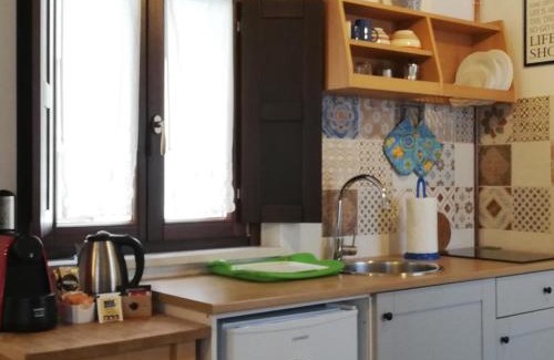 L'Aquila Bed & Breakfast | Cozy B&B Interno SG - Monolocale with Child-Friendly Comfort