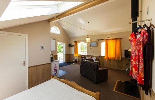 Kollumerzwaag Bed & Breakfast | Discover B&B It Waldspultsje: 4-Star Guest Rated Retreat
