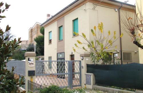 Recanati Old Town Bed & Breakfast | Pet-Friendly B&B Itala: Family-Centric Stay with High Ratings