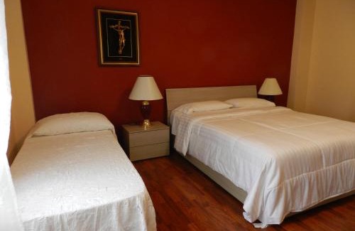 Valguarnera Caropepe Bed & Breakfast | Top-Rated Family-Friendly Stay at B&B Joe Awaits You