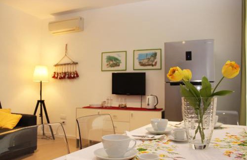 Rione Duomo Bed & Breakfast | Discover B&B Katerine: Ocean View & Pet Friendly Retreat